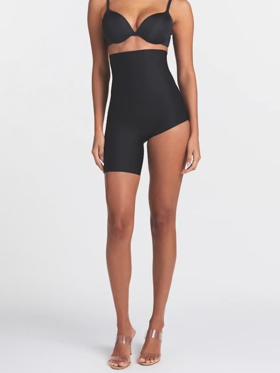 SKIMS Other - SKIMS Left Leg Solution Short - Onyx